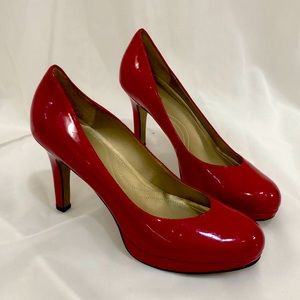Tahari Red Pumps size 8